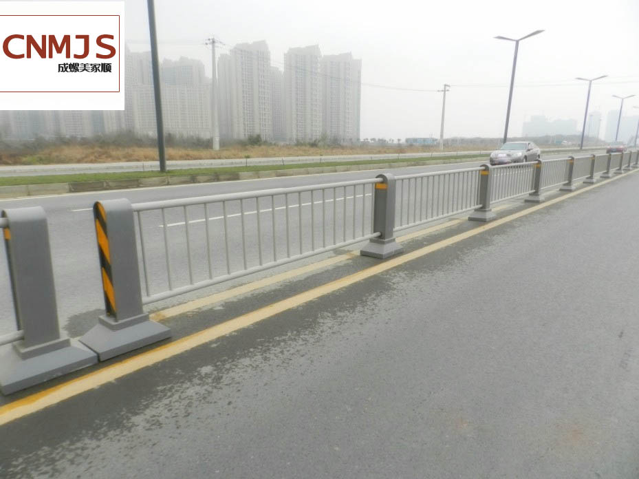 成都交通護(hù)欄