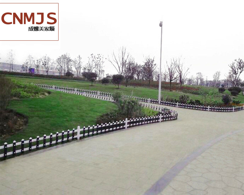 成都草坪護(hù)欄